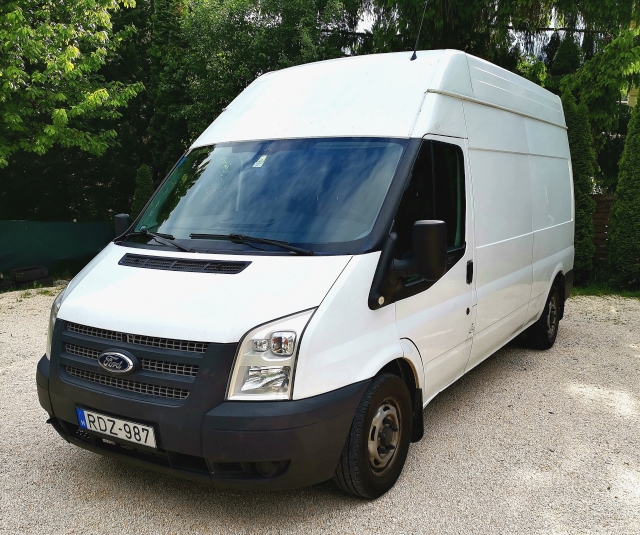 Teherautó bérlés Ford Transit A/C Teherautó bérlés Ford Transit A/C